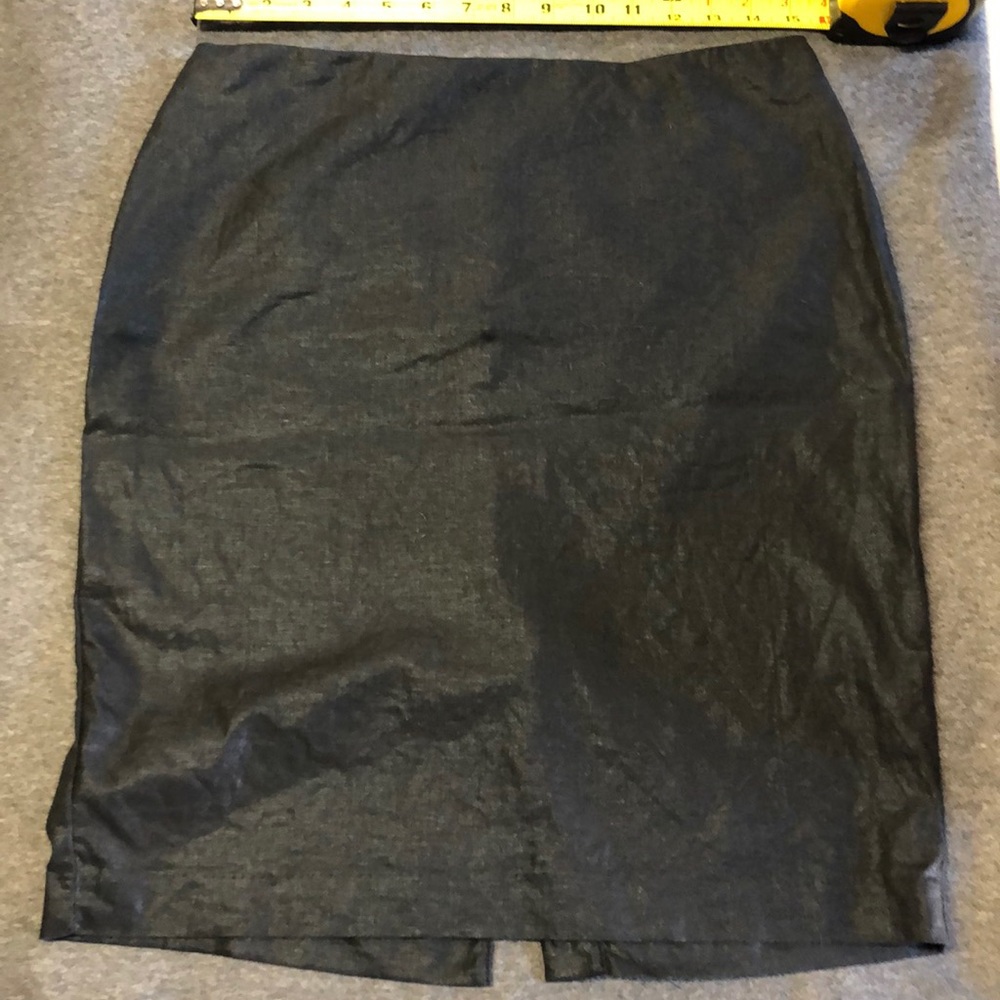 Black pencil skirt sz 6